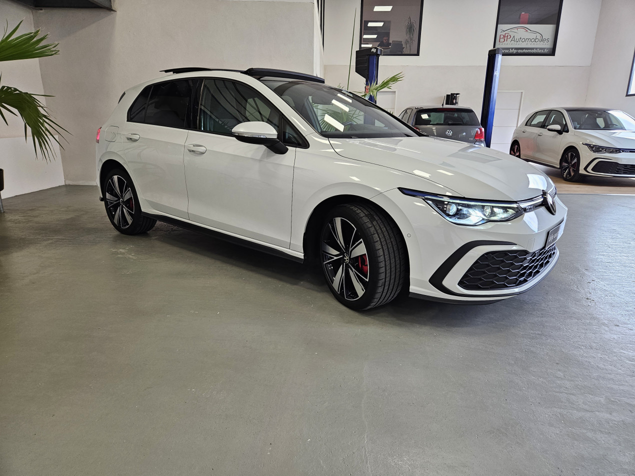 Volkswagen GOLF 8 GTE 245ch Hybride - Blanc nacré