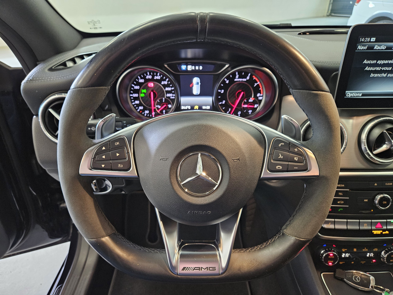 Mercedes-Benz CLA 45 AMG Shooting Brake