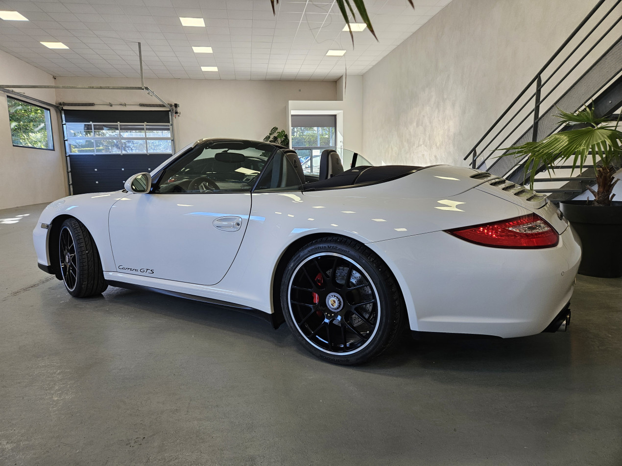 Porsche 911 997 Carrera GTS Cabrio