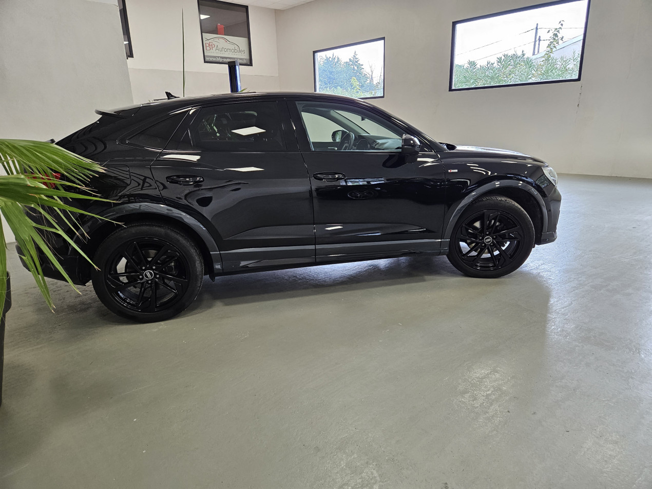 Audi Q3 Sportback 35 TFSI Full Black