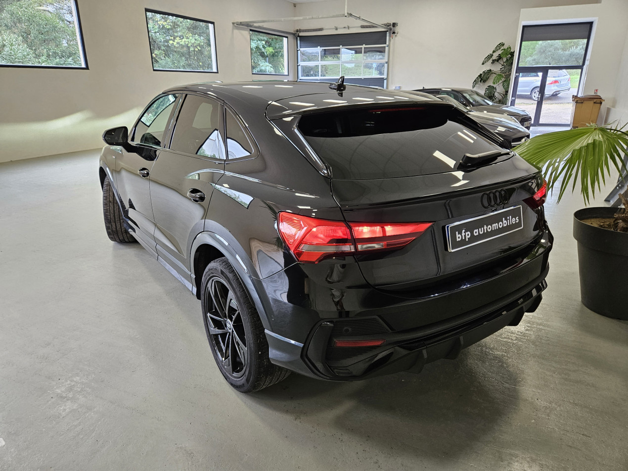 Audi Q3 Sportback 35 TFSI Full Black