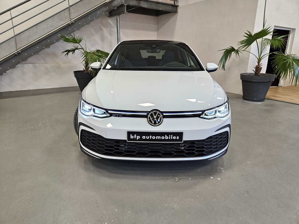 Volkswagen Golf 8 GTE 245 cv -